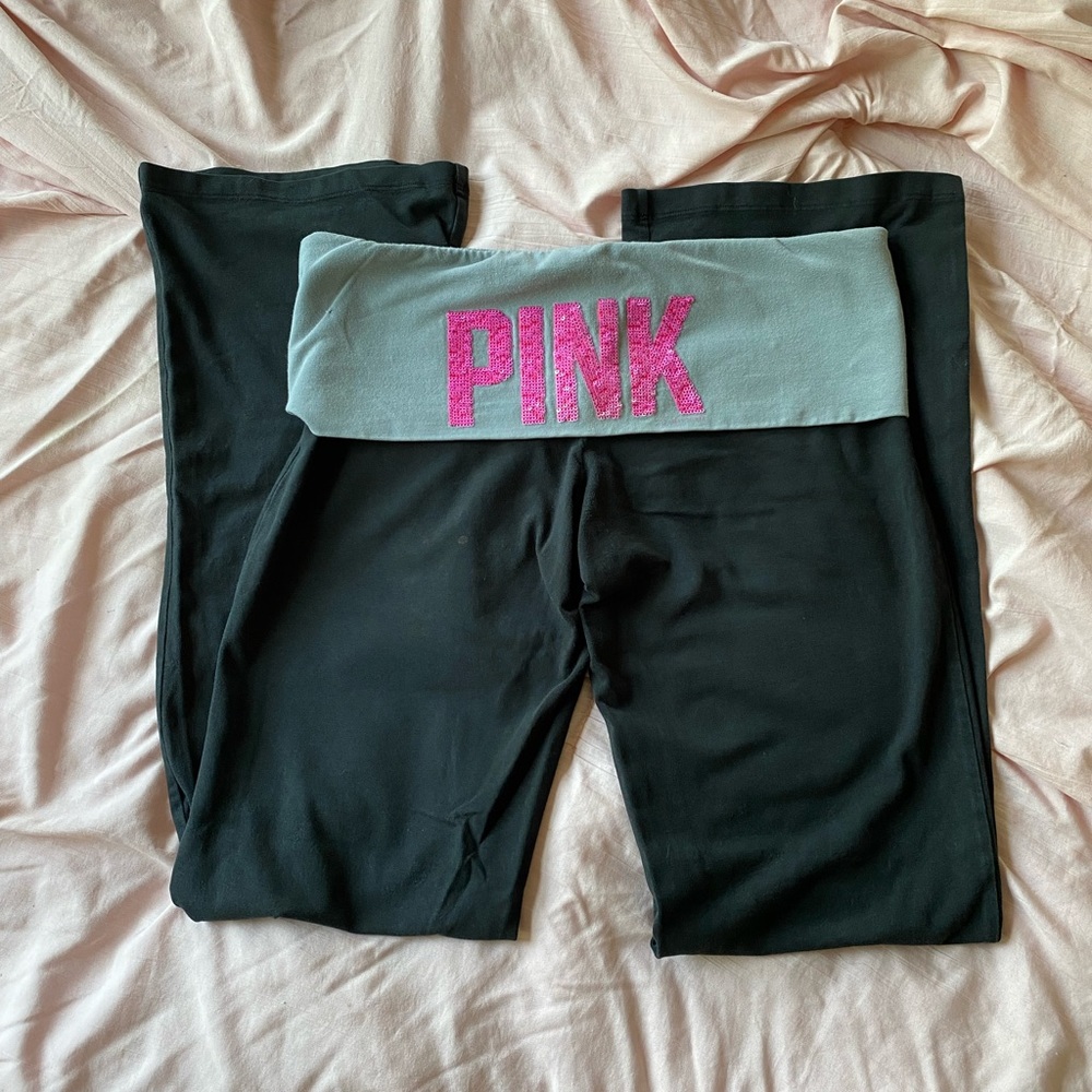 Victoria’s Secret Pink yoga pants